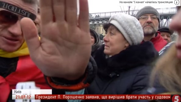 Журналісти 5-го каналу повідомляють про погрози та перешкоджання на Майдані