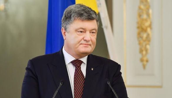 Порошенко заявив про відсутність прогресу у переговорах про звільнення Сенцова та Сущенка