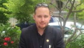 Помер хакер, який видав владі США дані для арешту інформатора WikiLeaks Челсі Меннінг