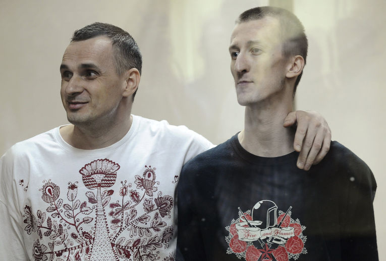 Собчак передала Путіну список політв'язнів з вимогою звільнити їх, у списку є Сенцов та Кольченко