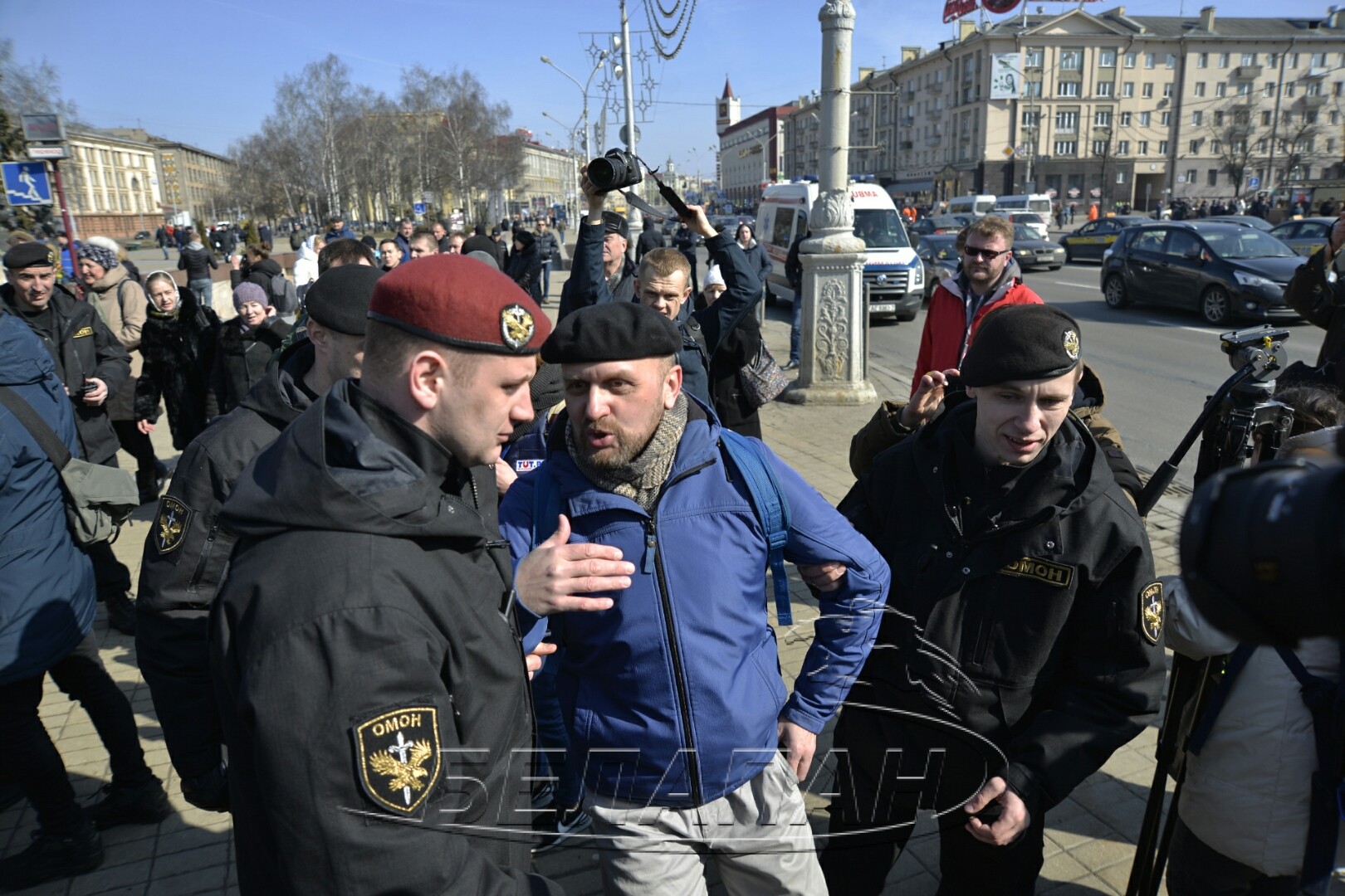 День Волі у Мінську: поліція затримала двох журналістів та більше 30 активістів