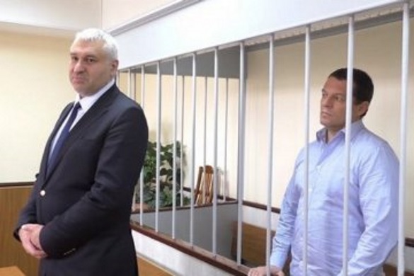 Фейгін припускає позасудові переговори щодо долі Романа Сущенка