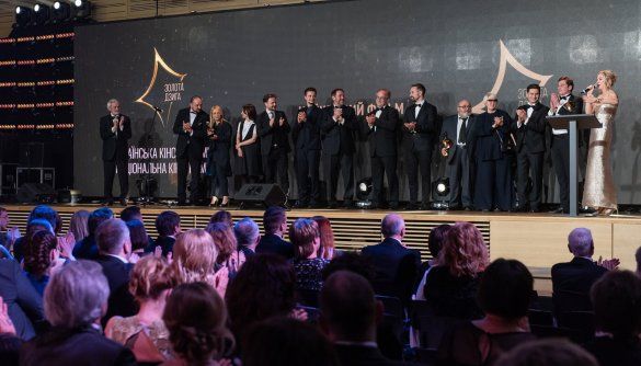 &laquo;Золота дзиґа&raquo; &ndash; зорепад для &laquo;Кіборгів&raquo; проти страхів режисера Манського