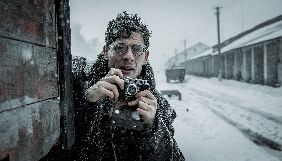 У Каннах презентували перший офіційний кадр історичного трилера про британського журналіста Гарета Джонса