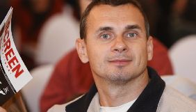 Сенцов голодает четвертую неделю, но украинские теленовости начинают день рассказами о том, сколько весит младенец Лободы
