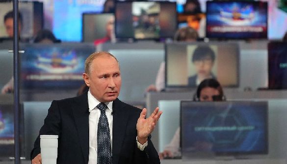 «Пряма лінія» Путіна: вичерпна відповідь на непоставлені запитання