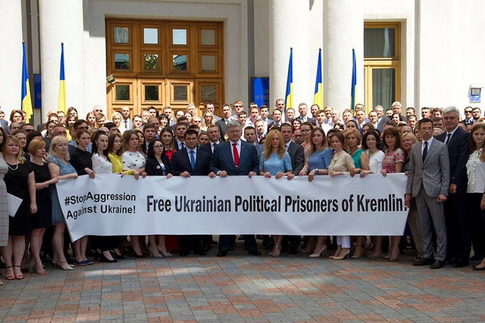 Порошенко закликав Росію звільнити понад 70 українських політв'язнів