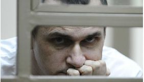 Сенцов майже не встає з ліжка, у нього, за словами лікарів, відмовляють рецептори - адвокат