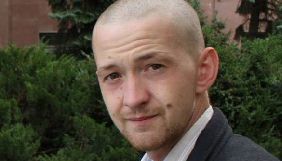 Побитий в Миколаєві журналіст Дмитро Булаш не пов’язує напад з професійною діяльністю