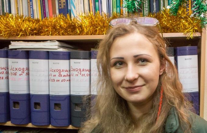 У Москві суд зобов'язав видання «Собеседник» частково спростувати статтю про умови праці в колонії, які описала учасниця Pussy Riot