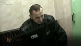 Українські митці просять Сенцова припинити голодування