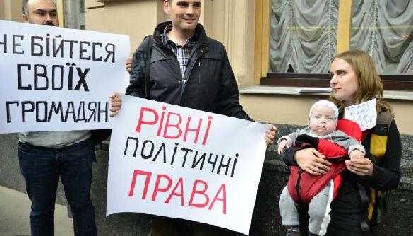 Не біженці і не сепаратисти: як медіа писати про внутрішньо переміщених осіб