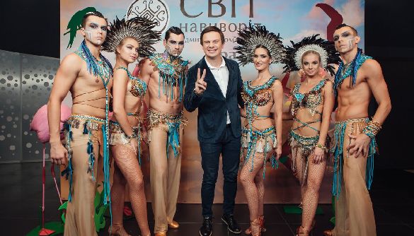 Карнавал, наркобарони та Рабиня Ізаура. Дмитро Комаров презентував бразильський сезон &laquo;Світу навиворіт&raquo;