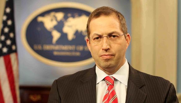 Дерек Митчелл, НДИ: Все, что происходит в Украине, здесь не остается