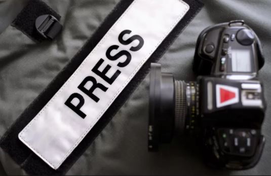 Україна заборонила іноземним журналістам в'їжджати до анексованого Криму - МЗС