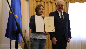 Сестра Сенцова отримала присуджену йому відзнаку «За людську гідність» від МЗС Польщі