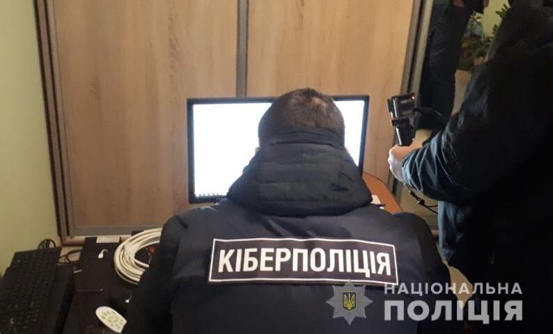 У Києві викрили адміністратора 56 піратських сайтів - кіберполіція