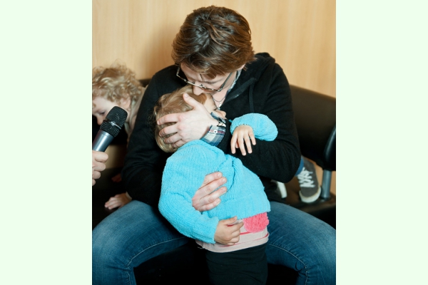 Диана Арбенина привела на шоу «Голос країни - 2» своих детей (ФОТО)