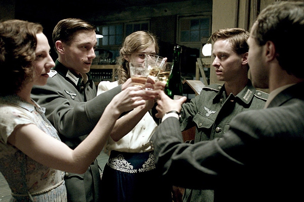 Канал «Мега» покажет скандальный немецкий фильм о Второй мировой войне