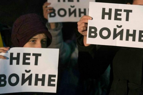 Шендерович, Макаревич и еще 1300 «друзей хунты» сказали Путину отстать от Украины