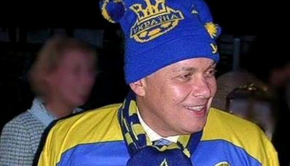Дмитрий Киселев красовался  в "фашистском " желто-голубом наряде (ФОТО)