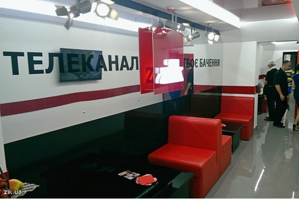 После неудачного наезда на канал ZIK начались чистки в "Правом секторе"