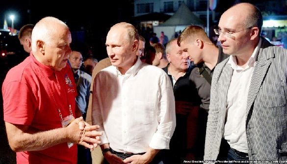 Царство стоп-листов. Рассказ экс-редактора путинского телевидения Царство стоп-листов. Рассказ экс-редактора путинского телевидения