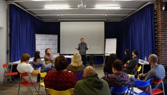 Точні цифри, цитати й факти: як медіа працювати в умовах збройного конфлікту