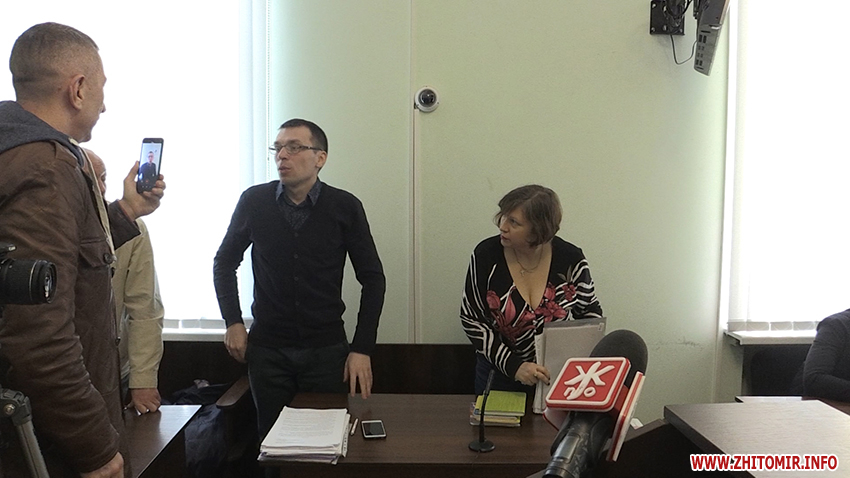 Суд на два місяці продовжив домашній арешт блогера Муравицького