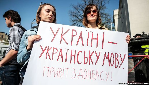 Мова і ковбаса. Ведуча телеканалу &laquo;1+1&raquo; Наталія Мосейчук повторила подвиг шахтаря Донбасу