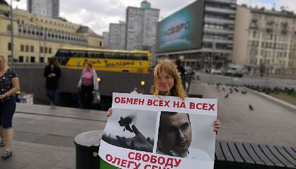 У Москві активісти вийшли на пікети на підтримку Сенцова