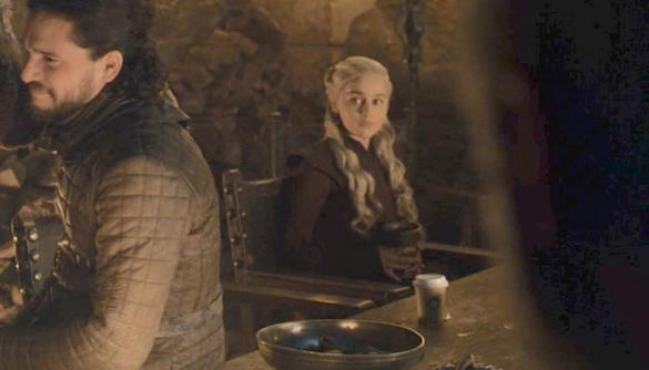 Пользователи сети обнаружили стакан Starbucks в кадре «Игры престолов»
