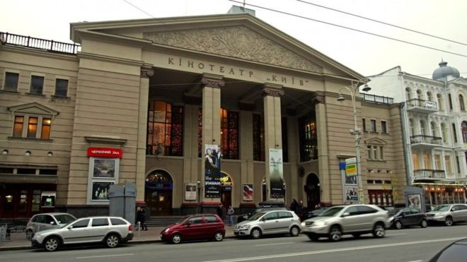 КМДА підписала договір із «Сінема Центр» про передачу в оренду кінотеатру «Київ»