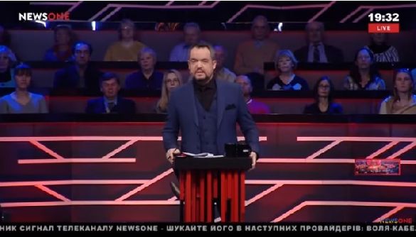 Зріз тижня: перемога Зеленського, російські паспорти для Донбасу, мовний закон і питання транзиту влади