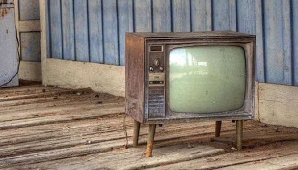 Оце поворот: про що говорили та кого піарили теленовини у травні 2019 року