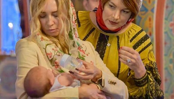 Соня Кошкина крестила дочь