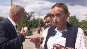У Станиці Луганській бойовики ОРЛО перешкоджали роботі й погрожували журналістам 5 каналу