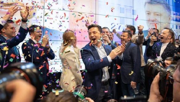 Популизм – это «молодость мира» Популизм – это «молодость мира»