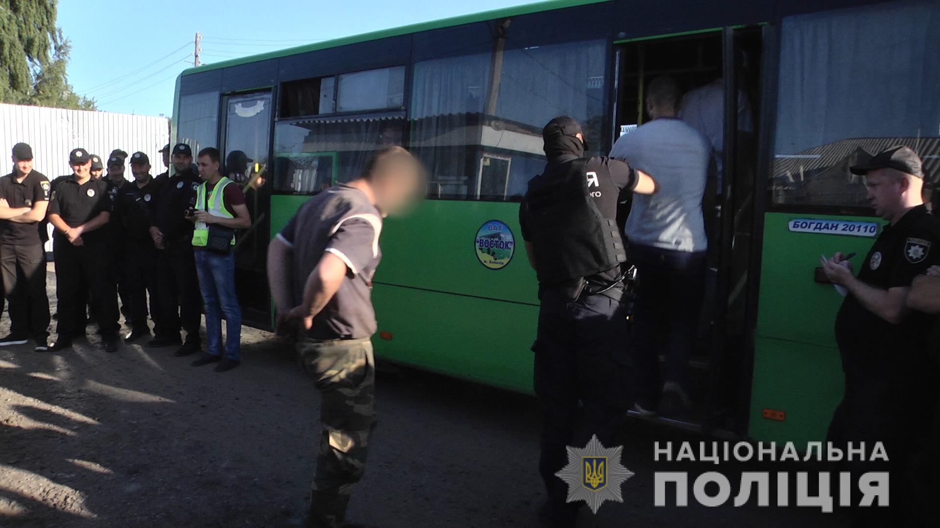 На Харківщині двох учасників нападу на знімальну групу «112 Україна» відправили під домашній арешт