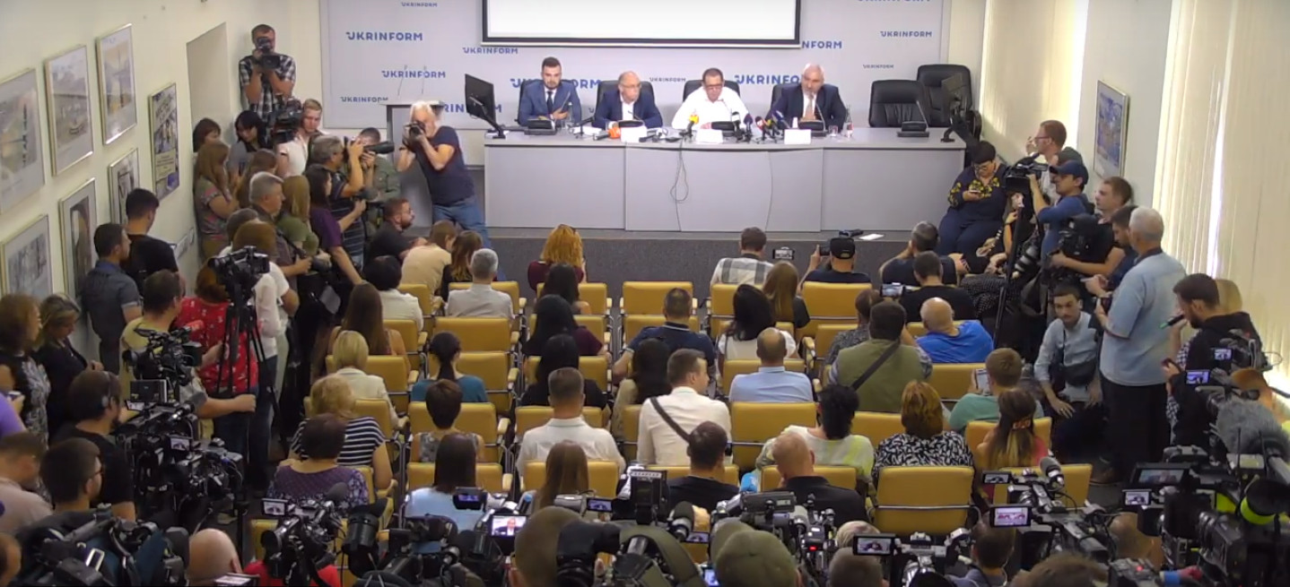 На пресконференцію Романа Сущенка акредитувалося понад 100 журналістів
