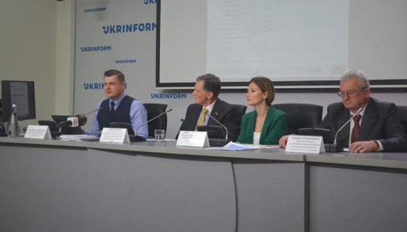 На Донбасі та Херсонщині за підтримки США побудують державну мережу цифрового ТБ