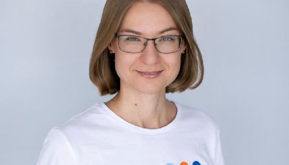 Олена Шкарпова звільняється з посади комунікаційної директорки фонду «Таблеточки»