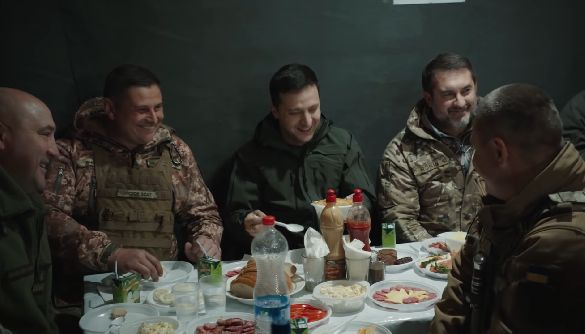 &laquo;За крок до миру&raquo;: спадковий президентський піар