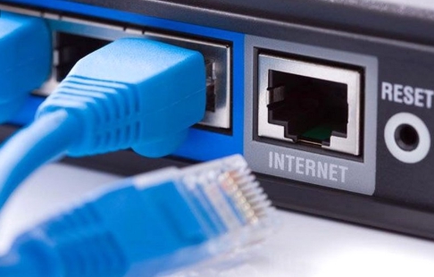 ІнАУ звернулась до влади через «загрозу знищення ринку доступу до інтернету»