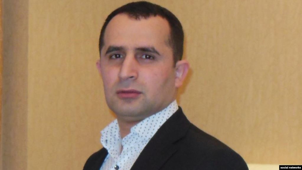 У ГПУ сказали, що не ухвалювала рішення про видачу опозиційного блогера Азербайджану