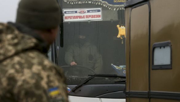 "Легалізація ЛДНР" та перемога Путіна: яким був обмін на Донбасі очима західних ЗМІ