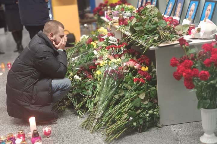 В Україні оголосили день жалоби через авіакатастрофу в Тегерані