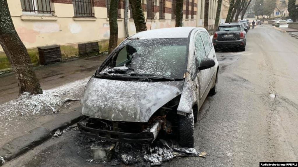 Правоохоронці встановили ймовірного замовника підпалу авто журналістки «Радіо Свобода»