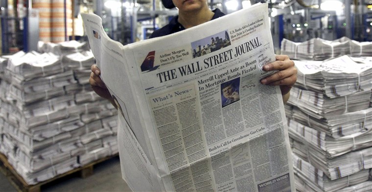 Китай вирішив видворити трьох журналістів The Wall Street Journal