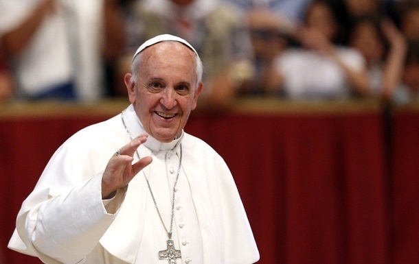Ватикан буде проводити Великодні богослужіння через інтернет та телебачення
